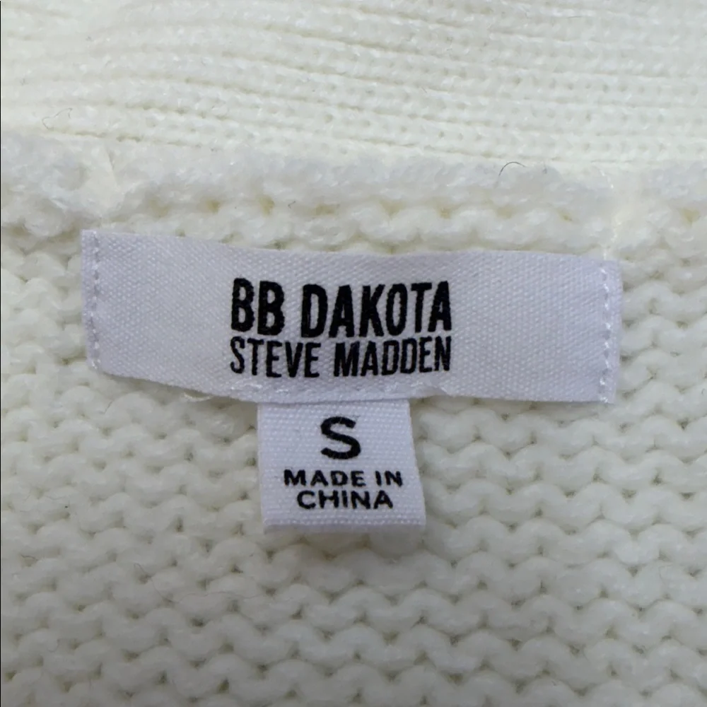 BB Dakota Old School Cream w/ Embroidered Floral Cardigan Sweater Sz S - Picture 2 of 11